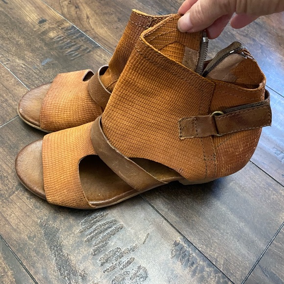 Leather bootie Sandal - Picture 3 of 7